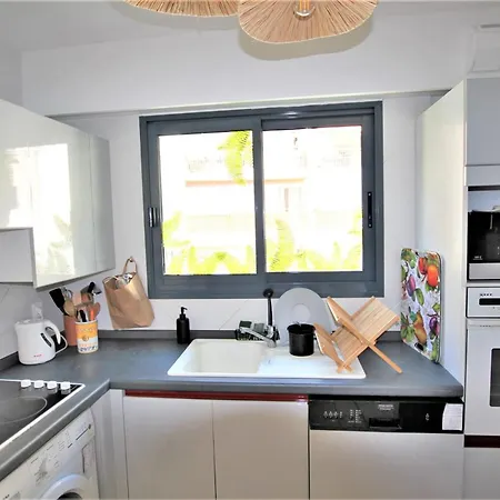 Air-conditionned 2 Bedrooms & Bathrooms With Refined Decoration 公寓 戛纳