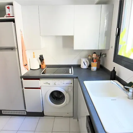 Air-conditionned 2 Bedrooms & Bathrooms With Refined Decoration * 戛纳